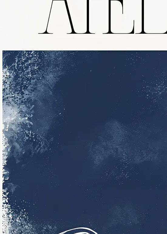 Gros plan sur les lignes blanches des vagues de l'ocean