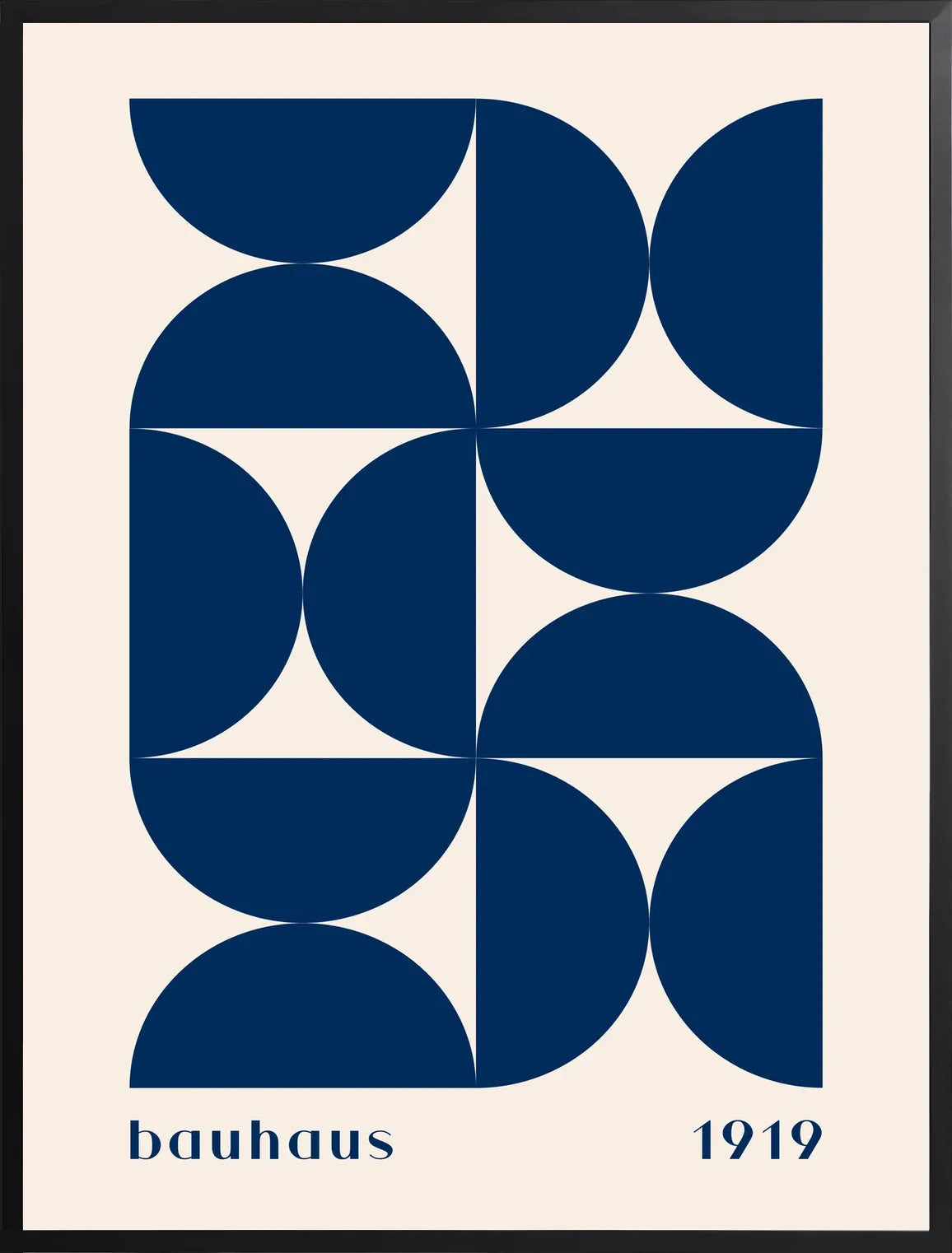 Encadrement noir mat autour de l'affiche Bauhaus demi-cercles bleus