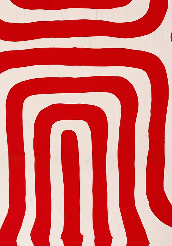 Gros plan sur les courbes rouges peintes a main levee du labyrinthe