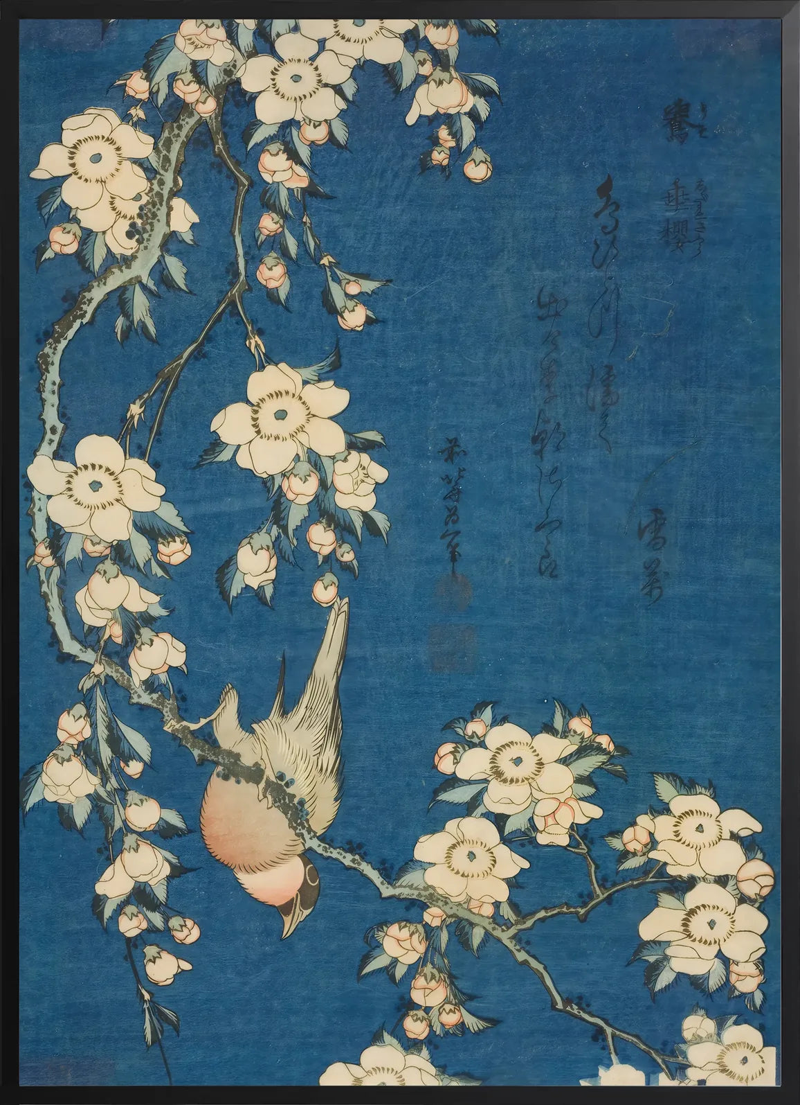 Encadrement noir mat autour du bouvreuil Hokusai sur fond bleu