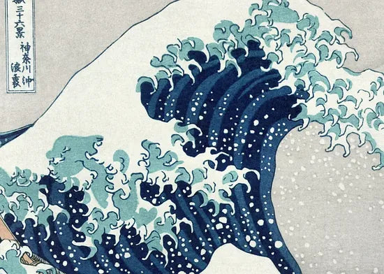 Gros plan sur grande vague de Hokusai