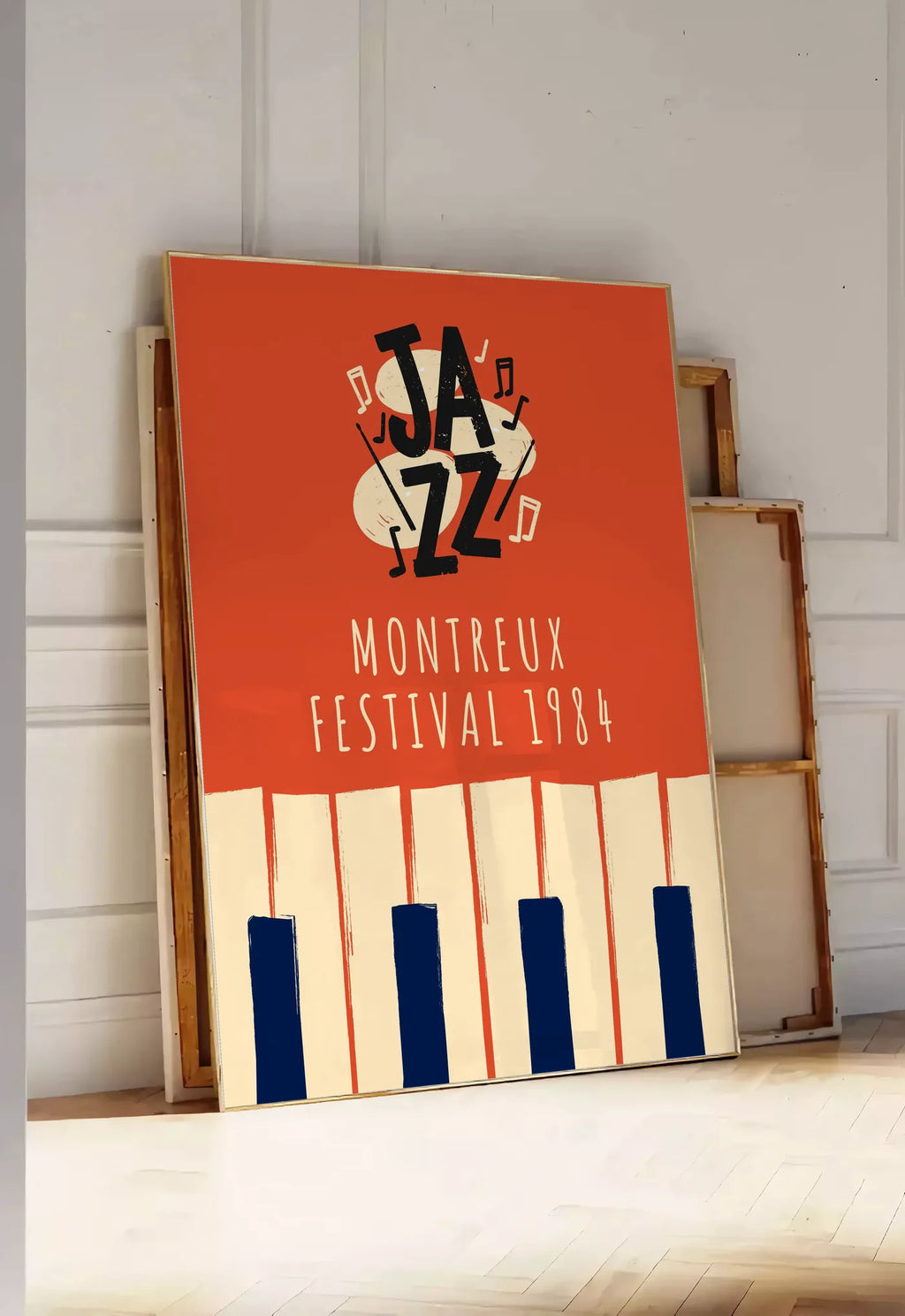 Tirage encadrable affiche jazz festival retro, posee au sol dans une entree lumineuse, contre un mur a panneaux blancs, a cote de chassis en bois empiles