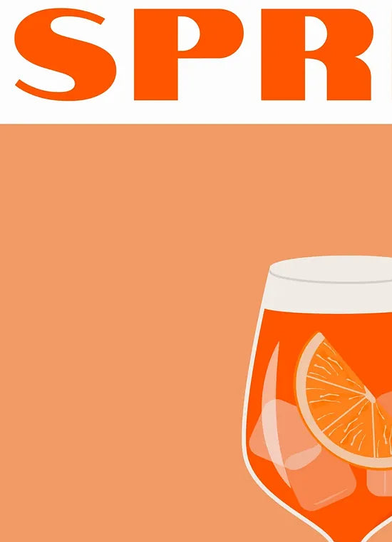 Gros plan sur le verre a spritz, tranche d'orange et glacons