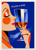 Affiche cocktail whisky art deco, femme elegante portant un verre sur fond bleu